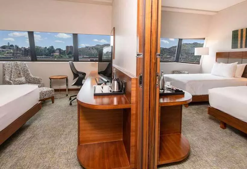 سوئیت خانواده 2 خوابه, Doubletree By Hilton Dubai  Business Bay