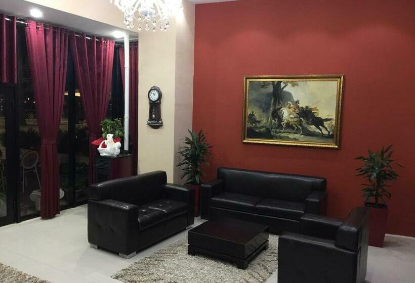 Pokój Standard z Balkonem, Haris