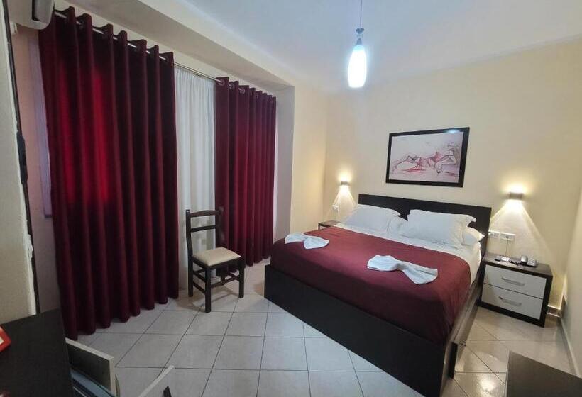 Pokój Standard z Balkonem, Haris