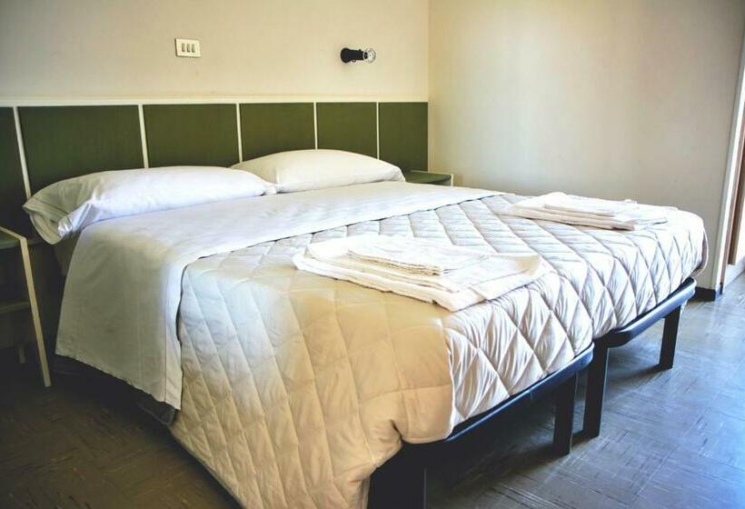 スタンダードルーム, Internazionale