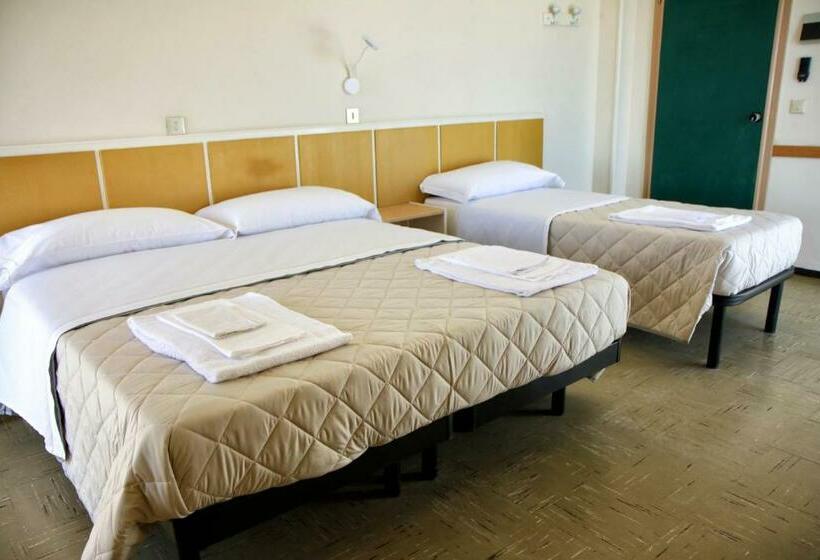 スタンダードトリプルルーム, Internazionale