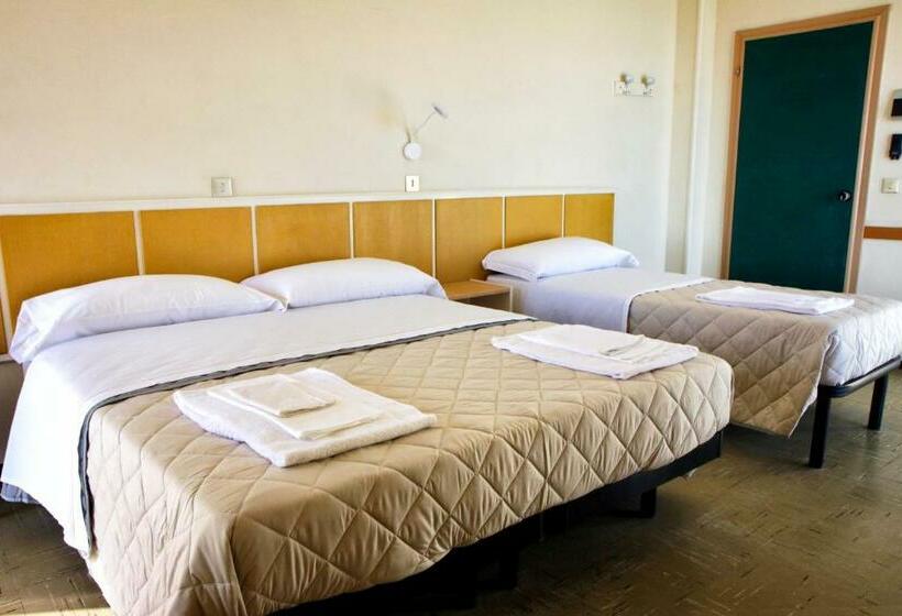 スタンダードトリプルルーム, Internazionale