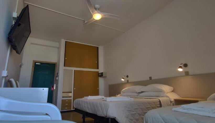 スタンダードトリプルルーム, Internazionale