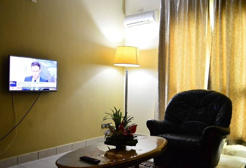 سوییت, Makepe Palace