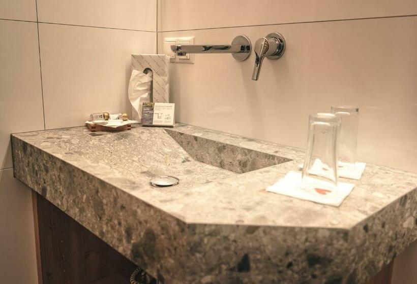 اتاق استاندارد, Schartner