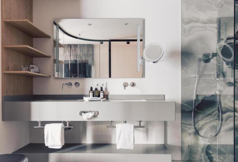 シニアスイート, Schöne Aussicht