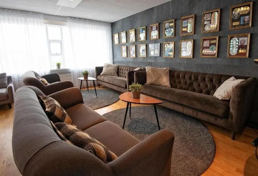 تختخواب در اتاق مشترک, B14 Hostel