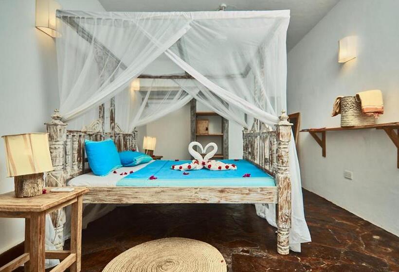 اتاق استاندارد با چشمانداز استخر, Mvuvi Lodge