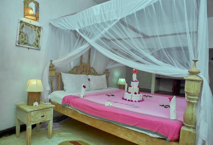 اتاق استاندارد با چشمانداز استخر, Mvuvi Lodge