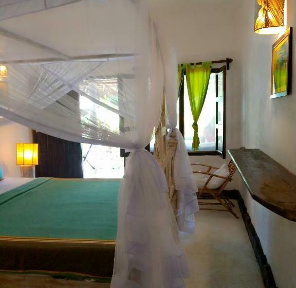 اتاق استاندارد با چشمانداز استخر, Mvuvi Lodge