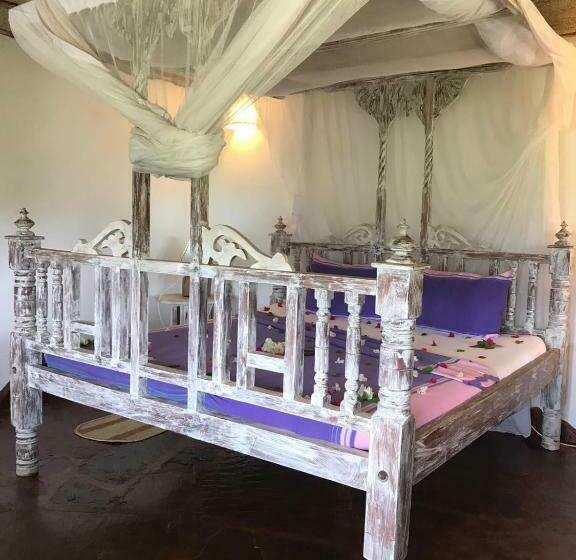 اتاق استاندارد با چشمانداز استخر, Mvuvi Lodge