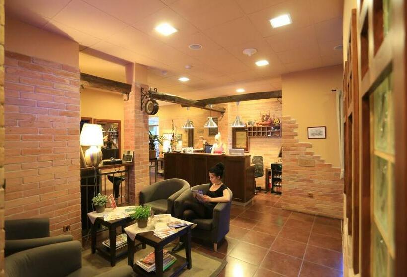 חדר דלוקס, Napraforgó Wellness Ház és Panzió