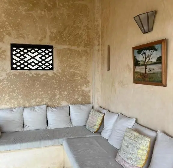 اتاق استاندارد با بالکن و چشم‌انداز دریا, Subira House