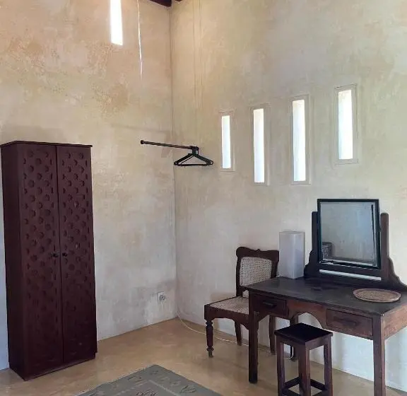 اتاق استاندارد با بالکن و چشم‌انداز دریا, Subira House