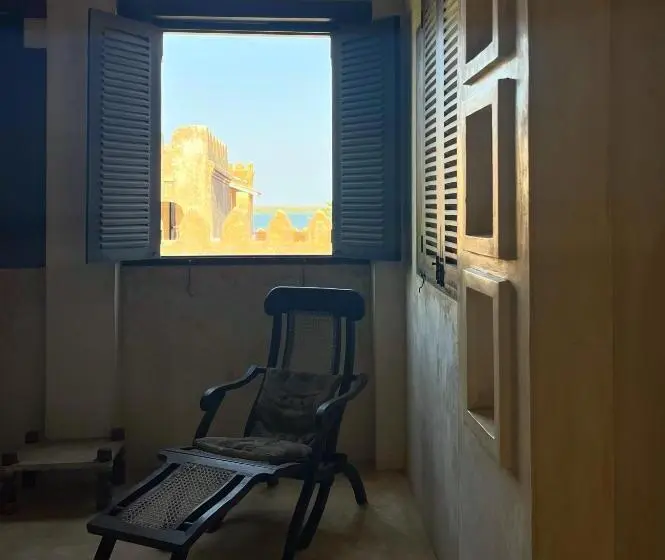 اتاق استاندارد با بالکن و چشم‌انداز دریا, Subira House