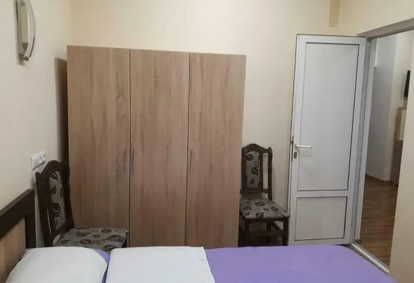 اتاق استاندارد چهار تخته, Vivas