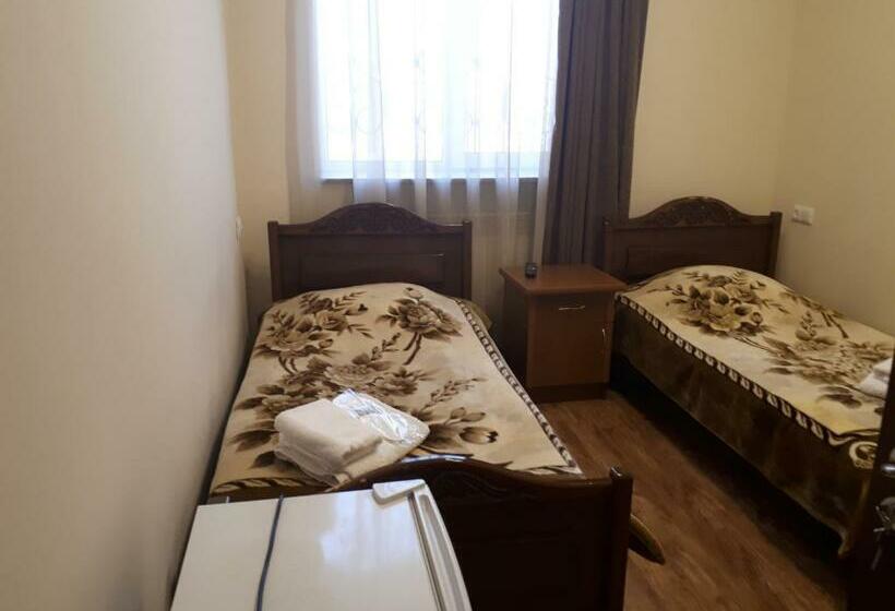 اتاق استاندارد چهار تخته, Vivas