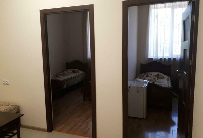 اتاق استاندارد چهار تخته, Vivas