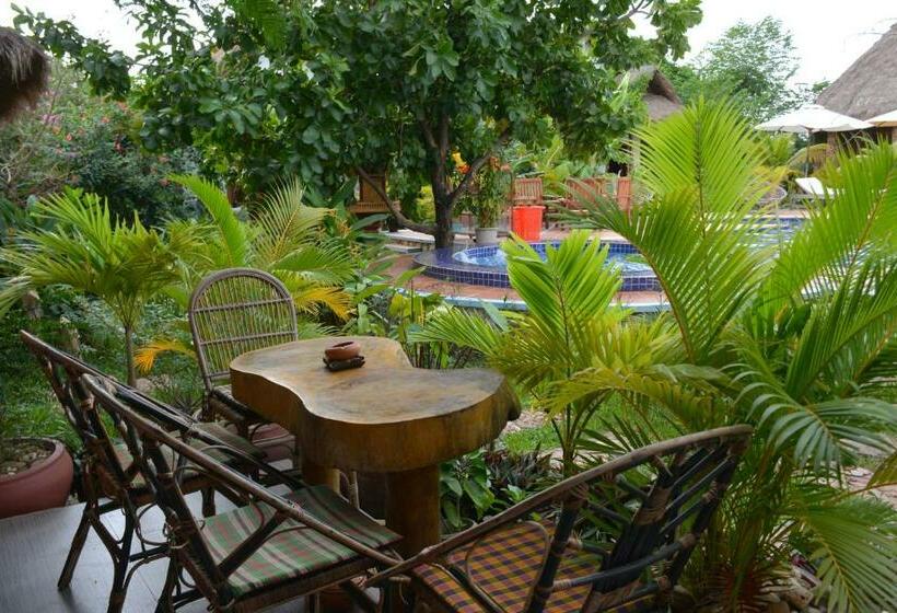 Quarto Triplo Standard Vista Piscina, Darica Resort