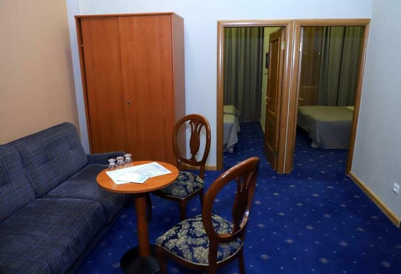 اتاق خانوادگی, Araks Hotel Complex