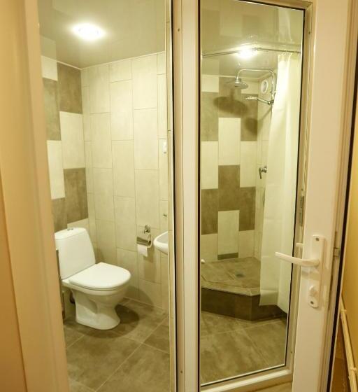 اتاق اکونومی, Araks Hotel Complex