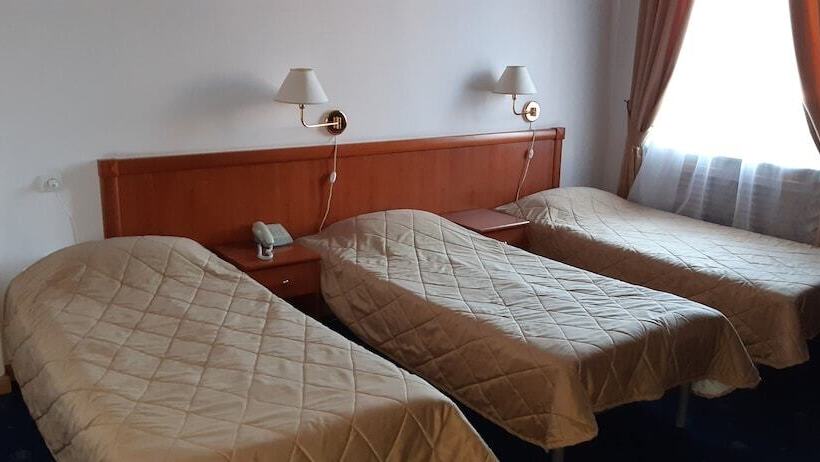 اتاق استاندارد سه نفره, Araks Hotel Complex