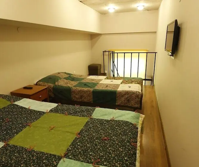 اتاق اکونومی, Araks Hotel Complex