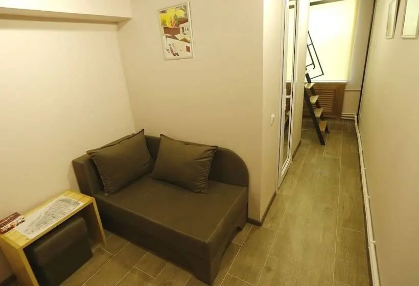 اتاق اکونومی, Araks Hotel Complex