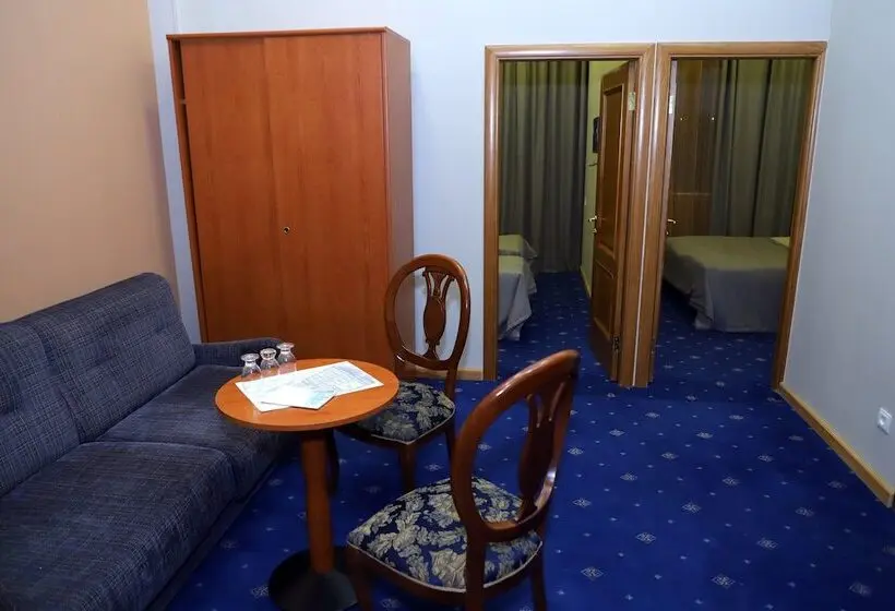 اتاق خانوادگی, Araks Hotel Complex