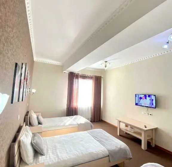 اتاق استاندارد سه نفره, Caravan