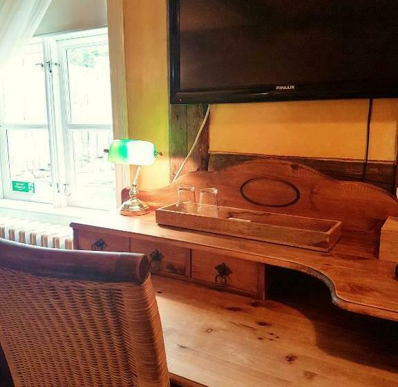 Habitación Estándar, Tindastoll