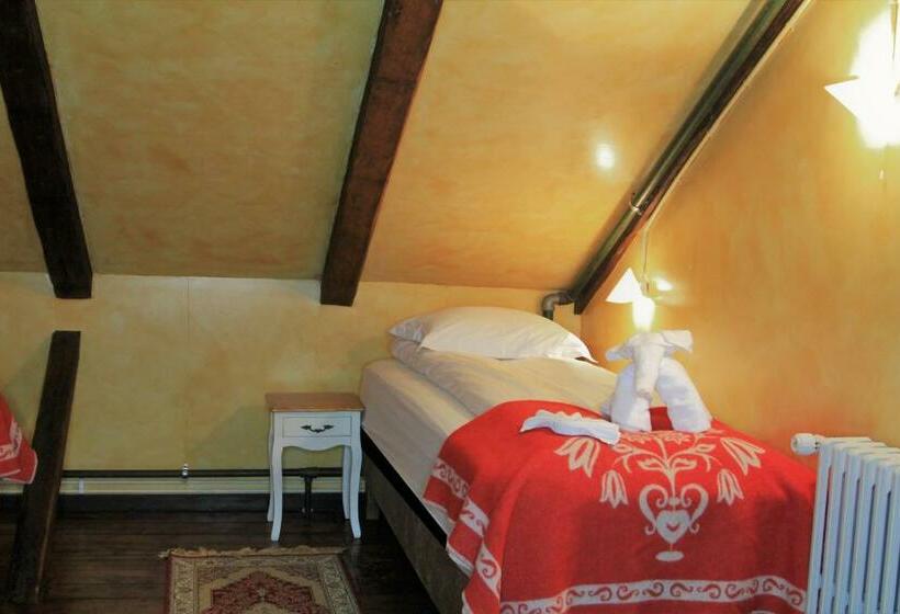 Habitación Deluxe, Tindastoll