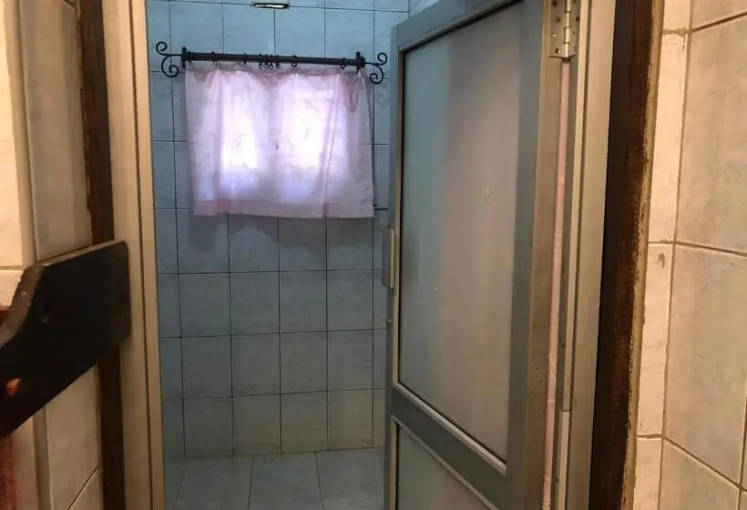 اتاق لوکس سه تخته, Impala Safari Lodge