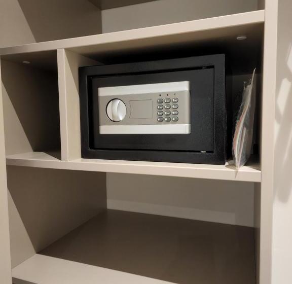 سوئیت 2 خوابه, Imperial Suites