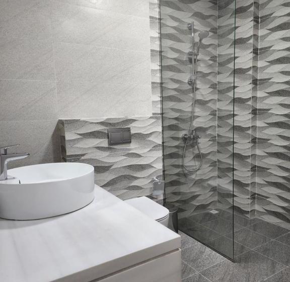 سوئیت 2 خوابه, Imperial Suites