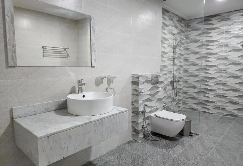 اتاق اکونومی, Imperial Suites