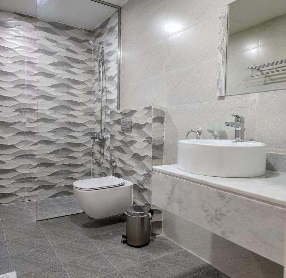 اتاق اکونومی, Imperial Suites