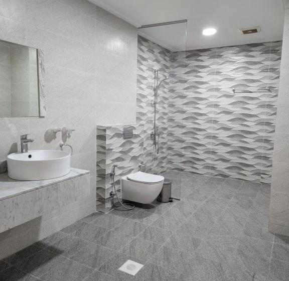 اتاق استاندارد یک نفره, Imperial Suites