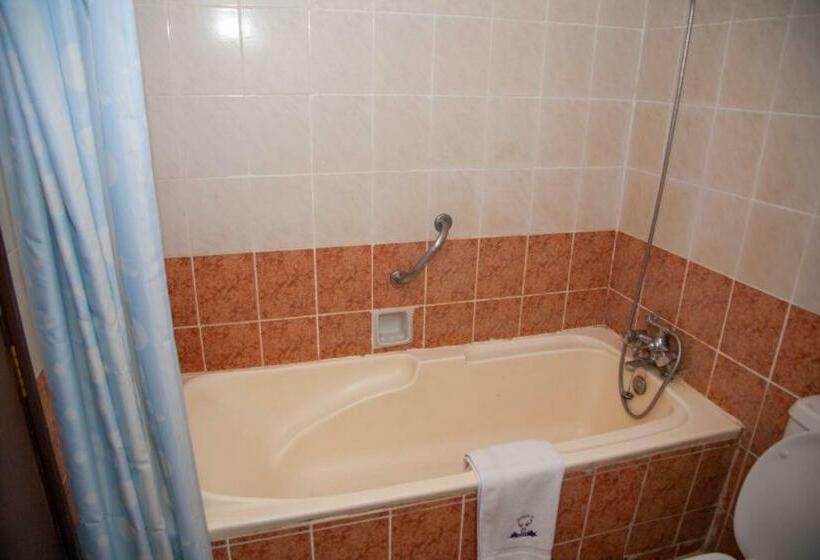 חדר סטנדרט, Merica