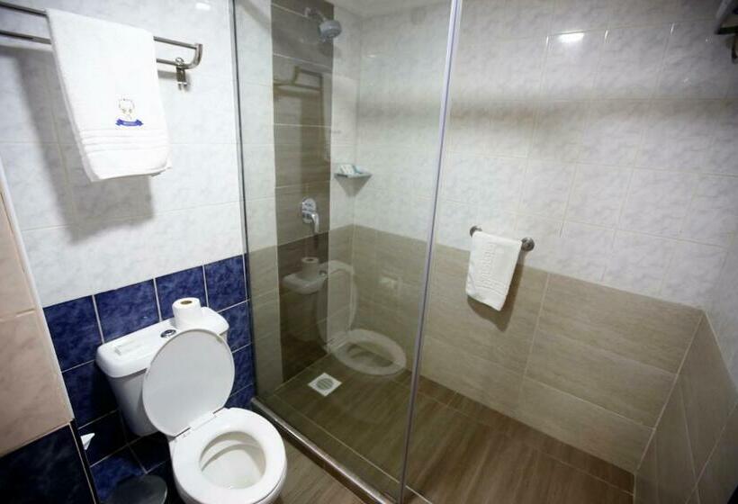 חדר סופריור, Merica