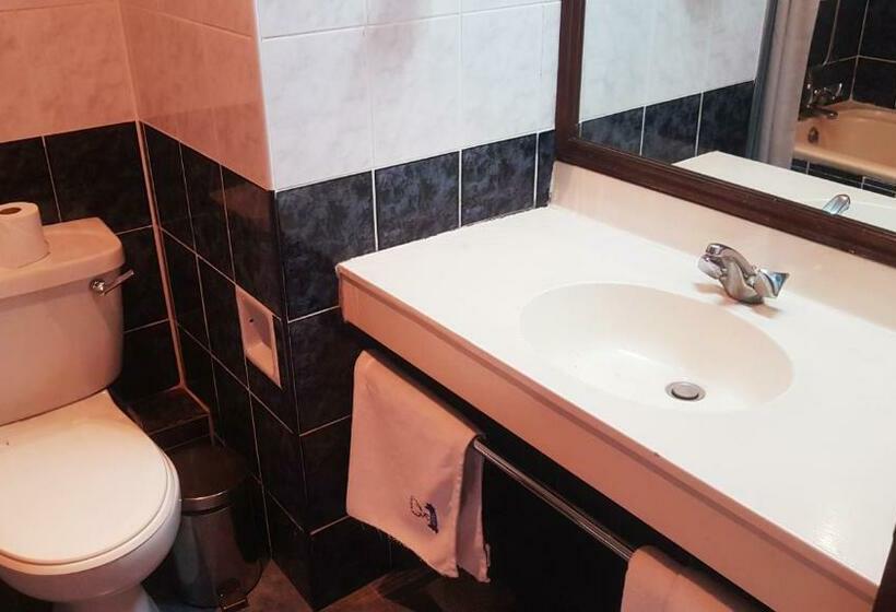 חדר סטנדרט, Merica