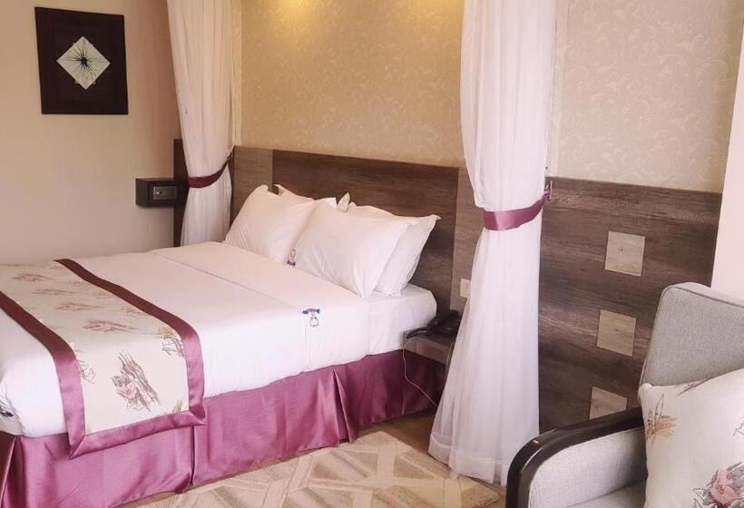 חדר סופריור, Merica