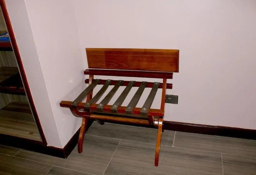 Deluxe Zimmer, Merica