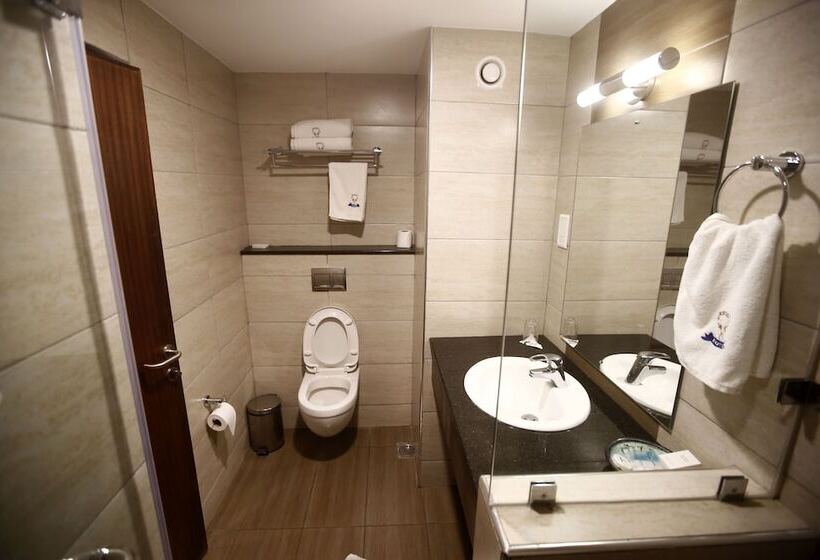 חדר סופריור, Merica