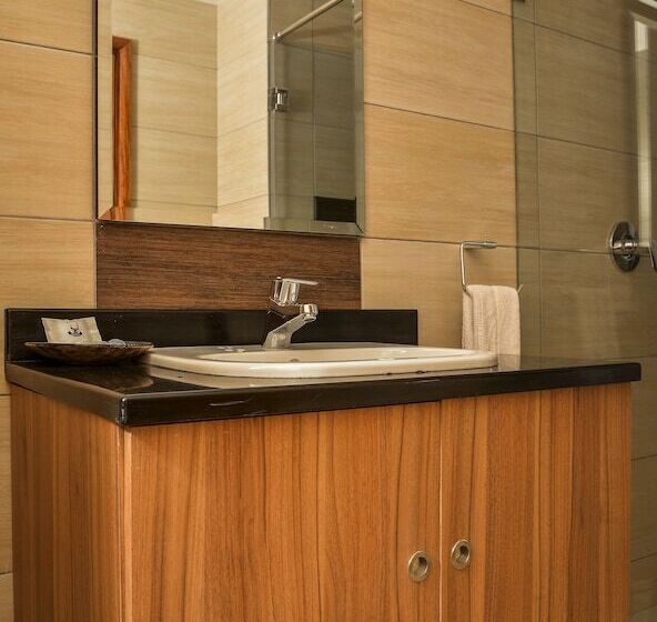 חדר סופריור, Merica