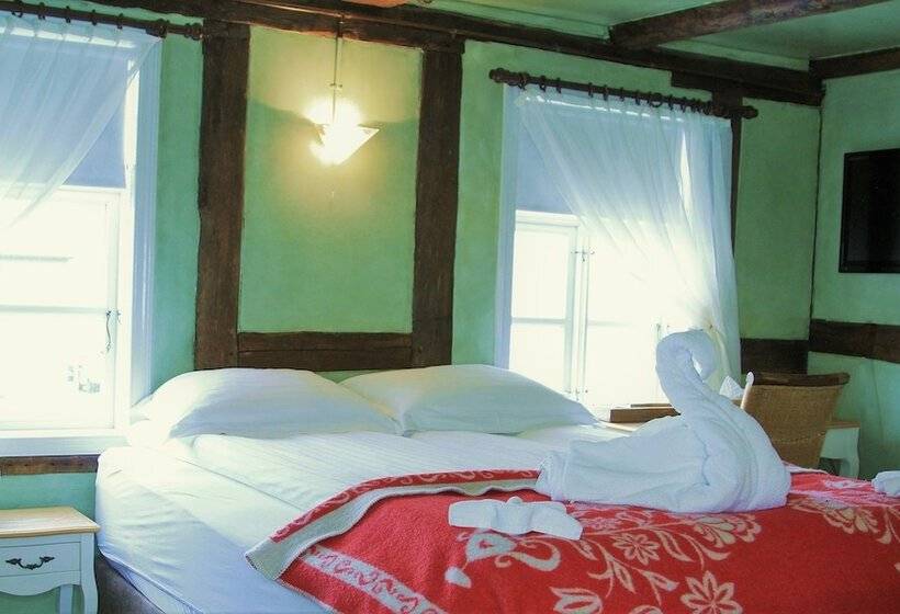 Habitación Estándar, Tindastoll