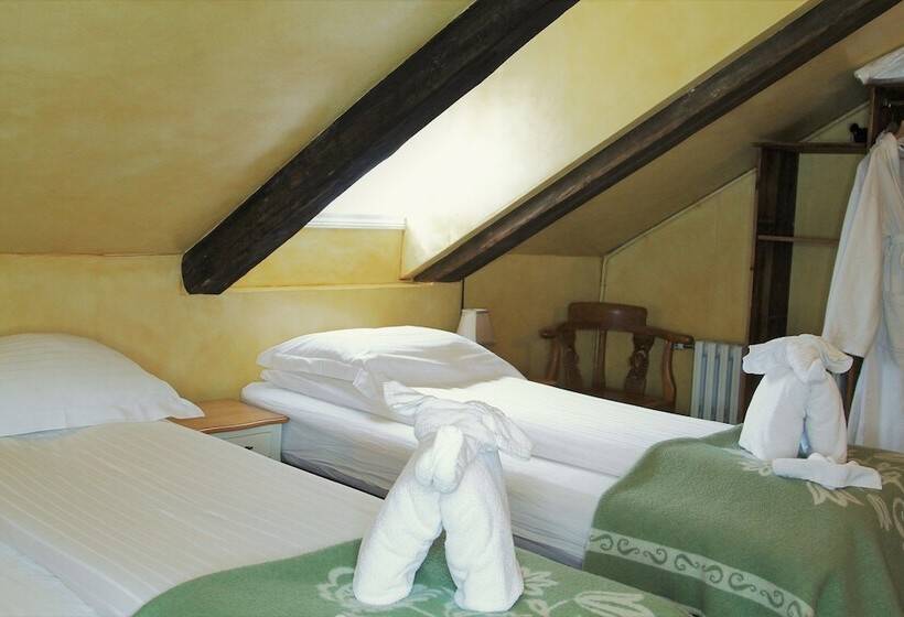 Habitación Estándar, Tindastoll