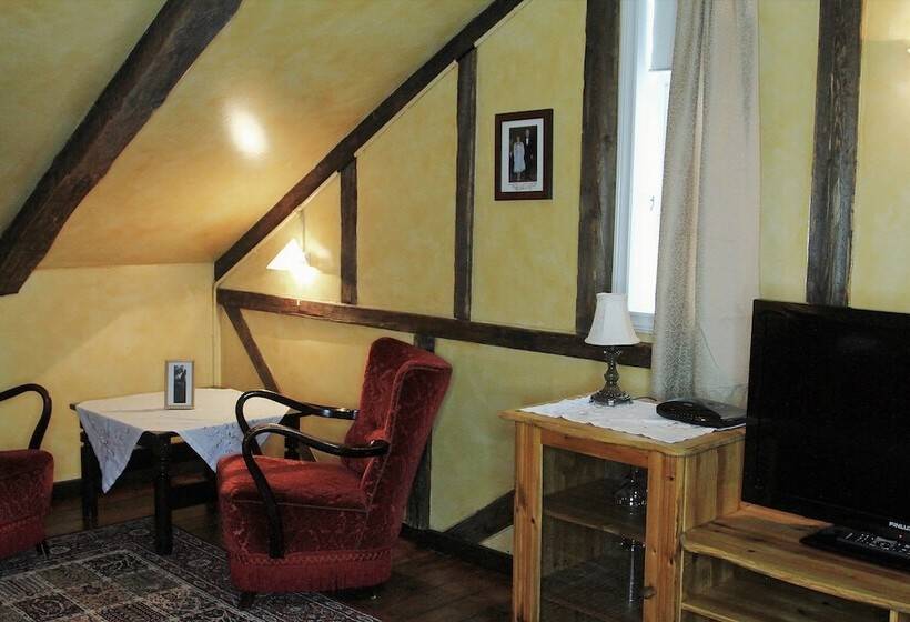 Habitación Deluxe, Tindastoll