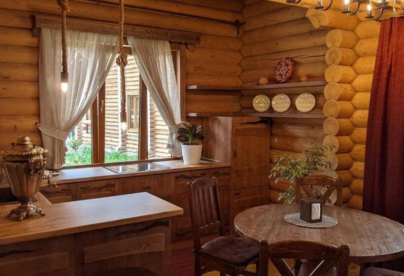 خانه 1 خوابه, Grace Kecharis