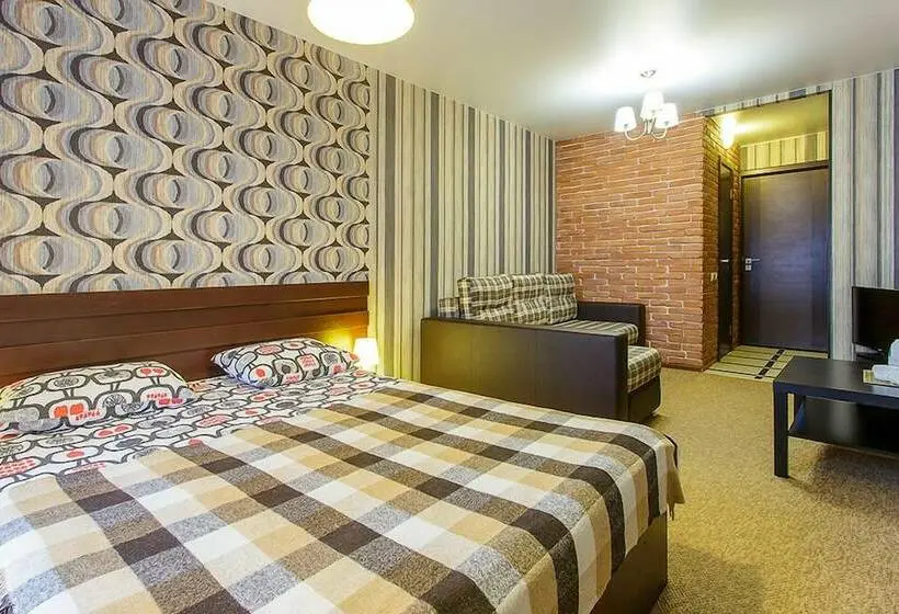 コンフォートトリプルルーム, Mini Hotel Gastsinny Yard La Menska